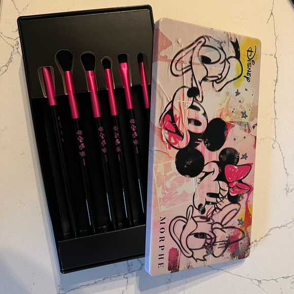 Disney Morphe Mickey & Friends Palette - Picture 4 of 4
